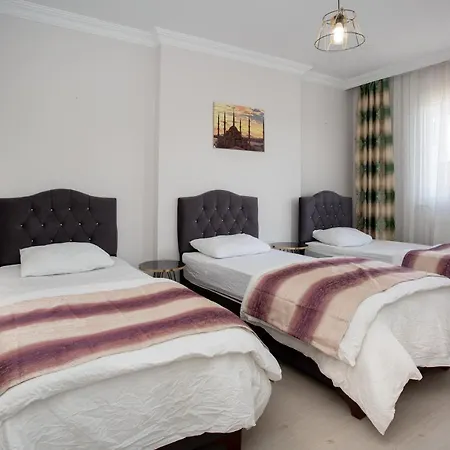 Leena Aparthotel *